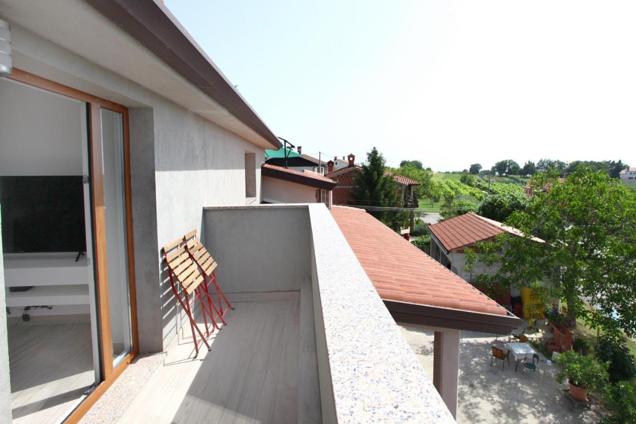 Sea View Istrian Countryside Apartment - Rota Dragonja Екстериор снимка